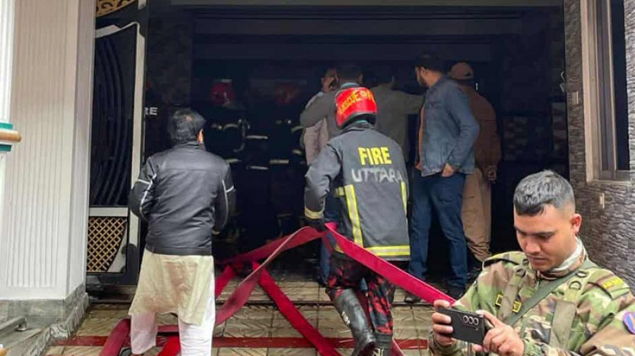 রাজধানীর উত্তরায় আবাসিক ভবনে আগুনে প্রাণ গেল ৬ জনের