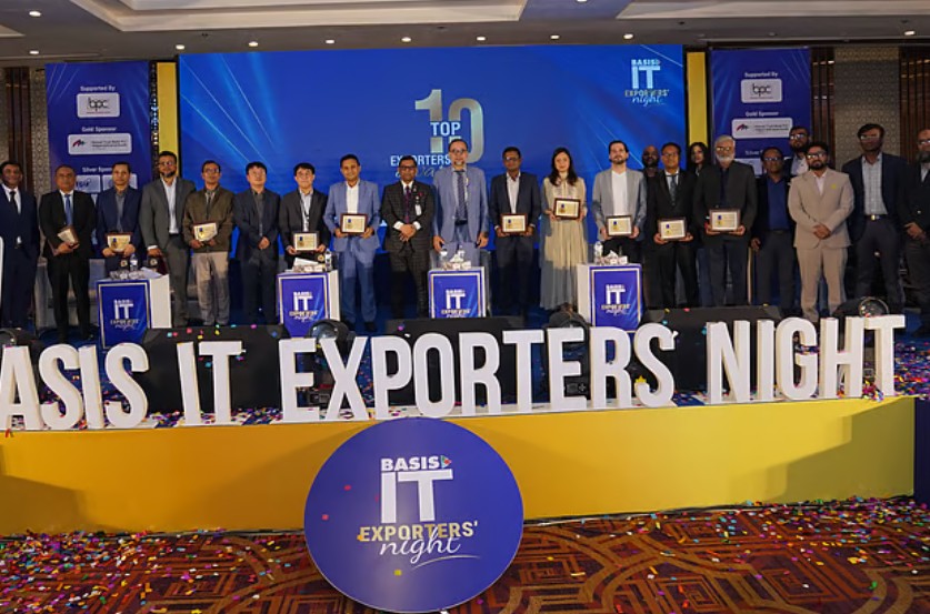 বাংলাদেশের আইটি রপ্তানি খাত বিশ্বজয় করছে: ১০৪ দেশে সফটওয়্যার ও সেবা রপ্তানি