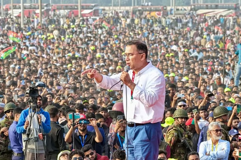 ভোটের অধিকার রক্ষায় সতর্ক বার্তা, সিরাজগঞ্জে উন্নয়নের রোডম্যাপ দিলেন তারেক রহমান