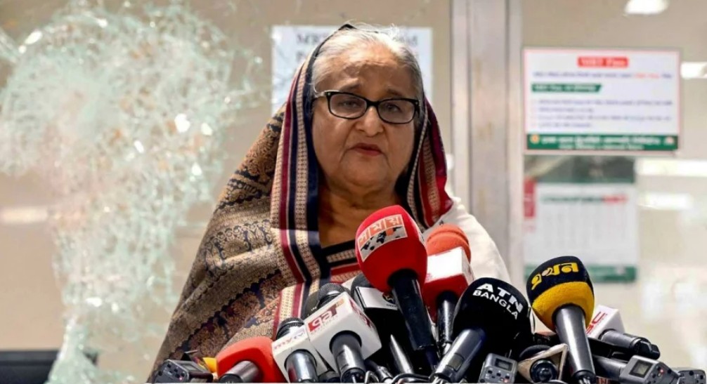 বাংলাদেশে নির্বাসিত আওয়ামী লীগের শীর্ষ নেতৃত্ব কলকাতা-দিল্লি থেকে চালাচ্ছেন রাজনৈতিক কৌশল