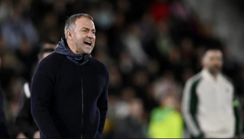 বার্সা ৪-০ হারে ভরাডুবি, হানসি ফ্লিক রেফারির বিরুদ্ধে সরাসরি অভিযোগ