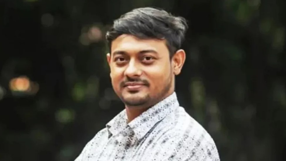 ঢাকা-৮ আসনে ফল পাল্টানোর অভিযোগ, রিটার্নিং অফিসারের দপ্তরে নাসীরুদ্দীন পাটওয়ারী