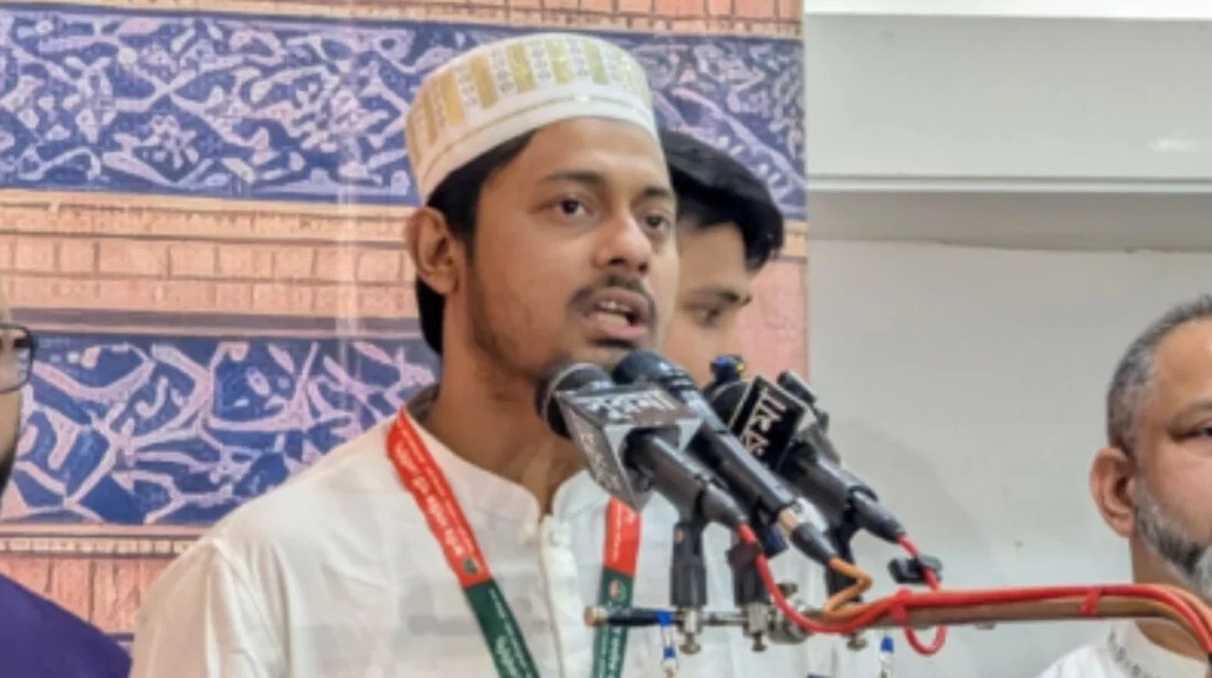 মির্জা আব্বাসকে নিয়ে ‘মানহানিকর বক্তব্য’ অভিযোগে এনসিপি সমন্বয়ক নাসীরুদ্দীন পাটওয়ারীর বিরুদ্ধে মামলা