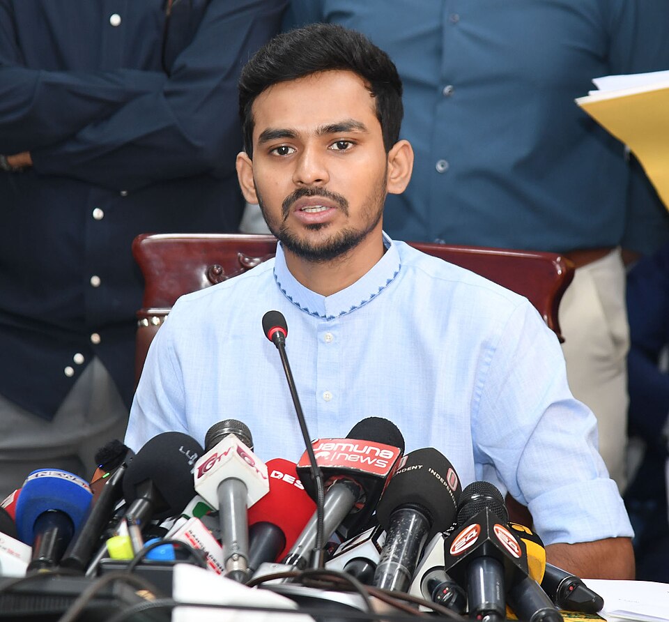 সত্যের সঙ্গে দাঁড়িয়ে: আসিফ মাহমুদ সজীব প্রকাশ্যে আনলেন পরিবারের ৯টি ব্যাংক অ্যাকাউন্টের তথ্য